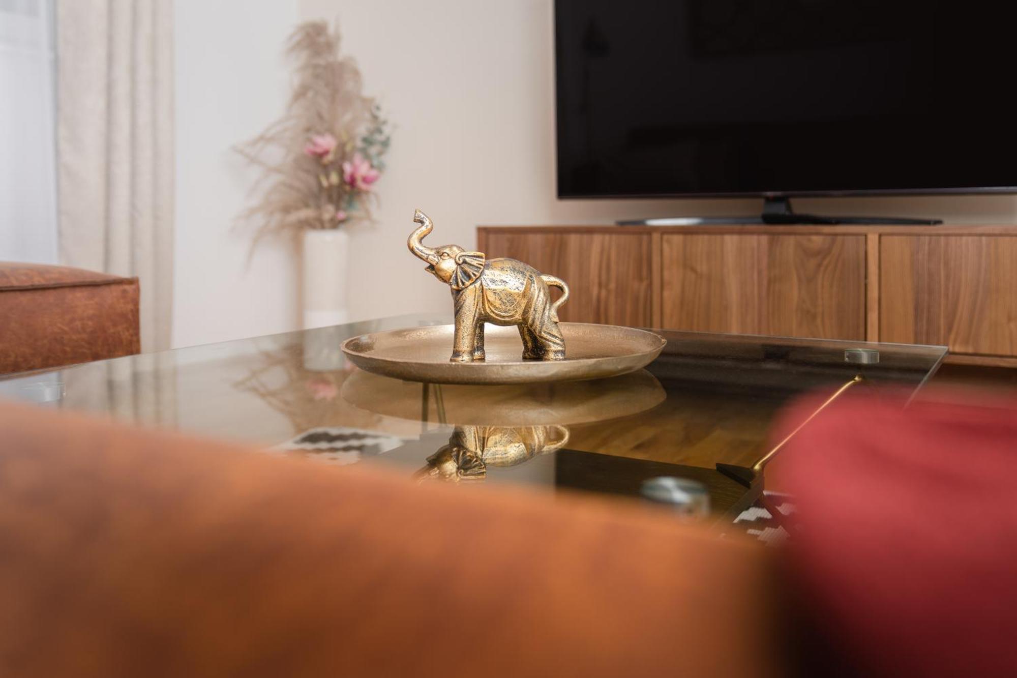 Kaiser Apartments - Wohnpark Graz-Goesting الغرفة الصورة
